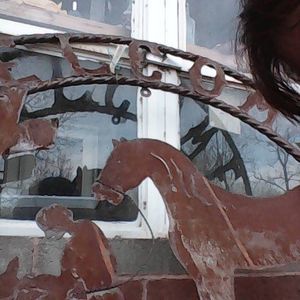 Meet your Posher, Debbie